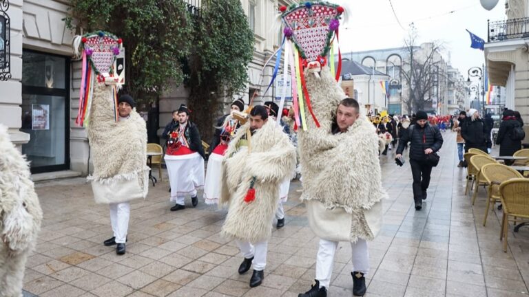 Festivalul „Datini și obiceiuri de iarnă” aduce la Iași tradițiile autentice ale sărbătorilor