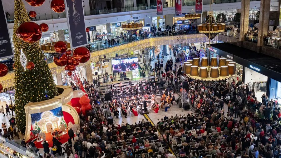  Două concerte susținute de Filarmonica „Moldova” din Iași: colinde în Palas și concert simfonic la Casa de Cultură a Studenților