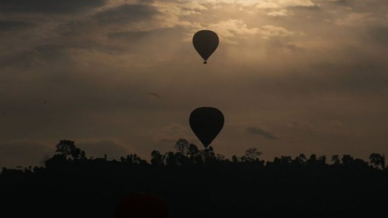 Contrabandă de țigări sau război hibrid cu Putin? Polonia și Lituania se confruntă cu invazia baloanelor belaruse