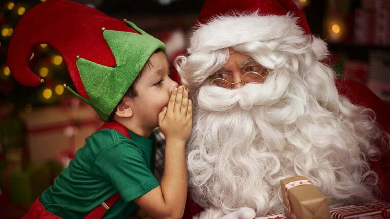 Moș Crăciun chiar există! Ce rol are, de fapt, în dezvoltarea copilului și ce spun psihologii