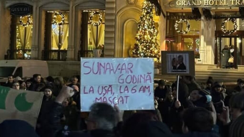  Marian Godină, surprins de o pancartă afișată la Iași, în timpul protestelor pentru independența justiției: „Bună tare asta”