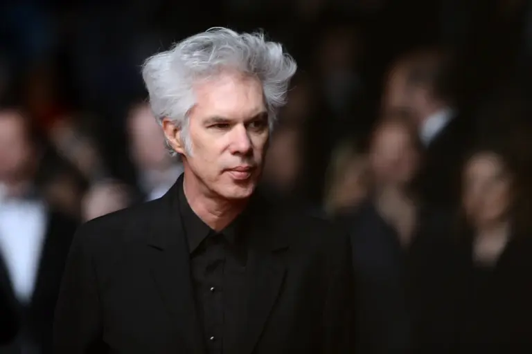 Regizorul american Jim Jarmusch va solicita cetăţenia franceză „pentru a evada din Statele Unite”