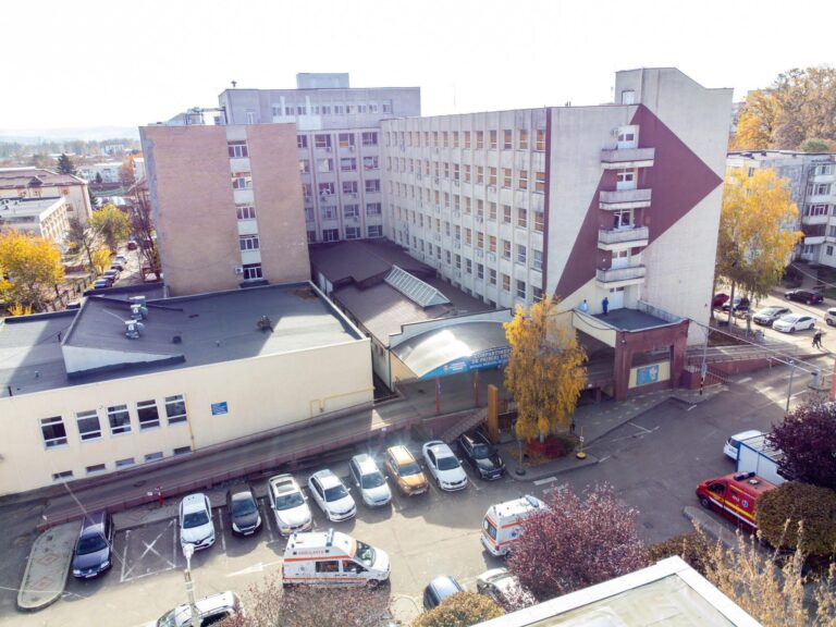 Secția de pediatrie a Spitalului Municipal Roman își restrânge temporar activitatea din cauza lipsei de medici