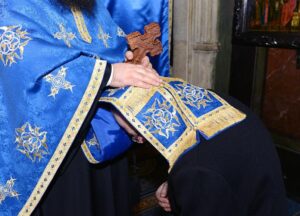 Importanța postului și spovedaniei, drumuri de curățire și pregătire pentru marea sărbătoare a Crăciunul. ,,Reprezintă un început pentru îndreptarea vieții”