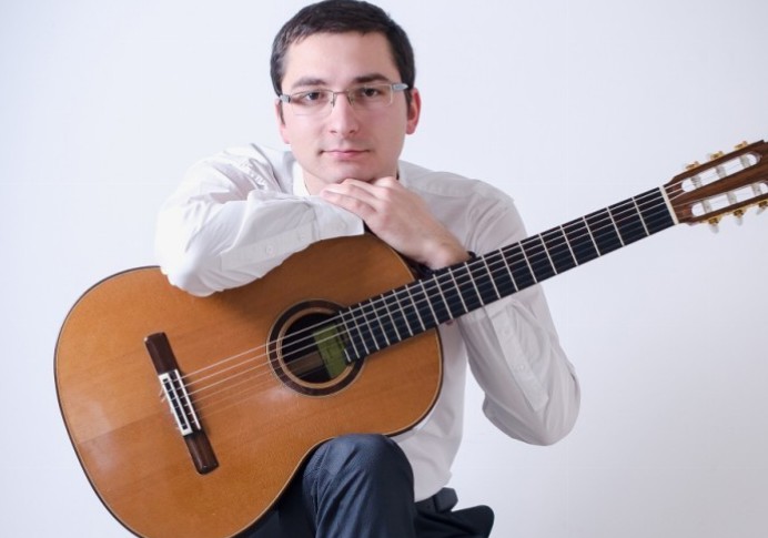 Mâine, la Iaşi, spectacol de chitară clasică