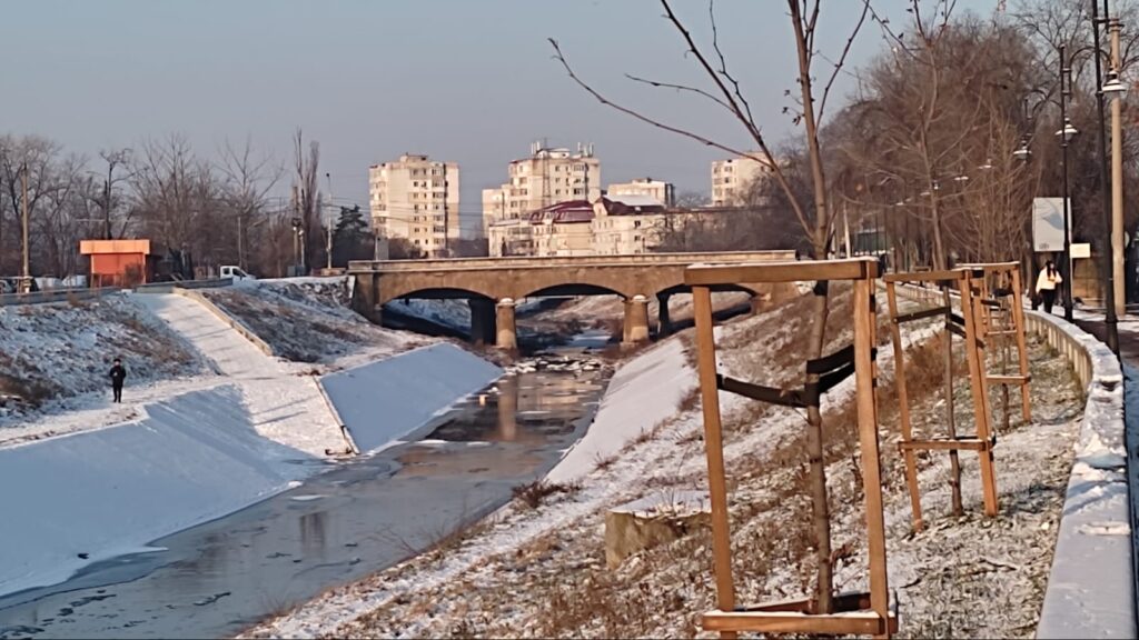  ANM – Atenţionările de ger, prelungite până joi dimineaţă. Din seara zilei de 19 ianuarie, gerul cuprinde toată ţara 