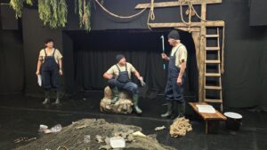 Cum să treci Bacalaureatul dacă mergi la spectacol? Teatrul „Luceafărul” din Iași lansează „Teatrul trece Bacul”