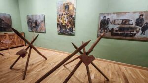 „The Human Condition”, expoziția care explorează trecutul și prezentul României, deschisă la Muzeul Unirii din Iași