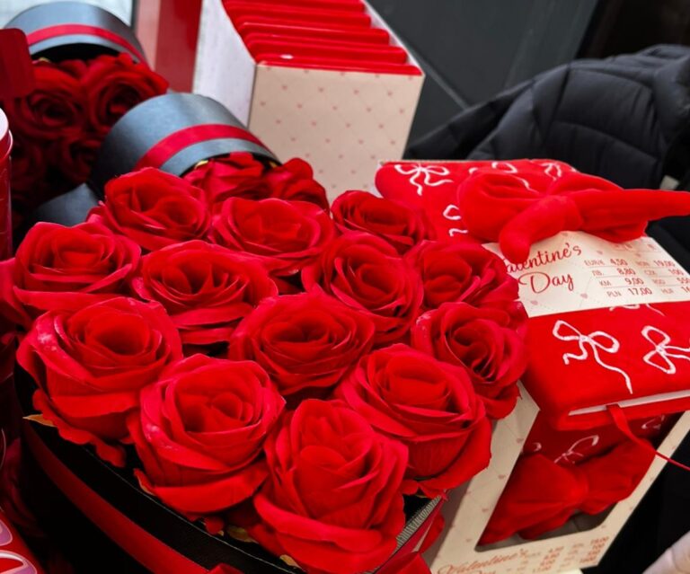 Cadouri de Valentine’s Day: Opțiuni sub 50 de lei în magazinele cu prețuri accesibile din Iași
