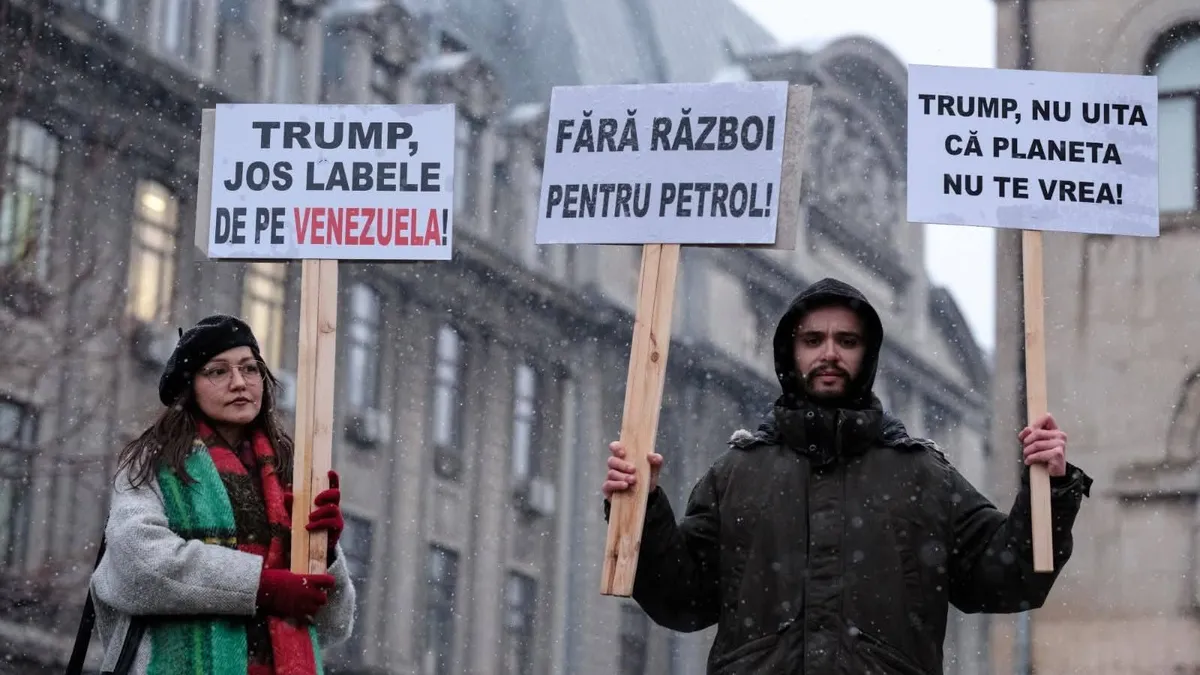Fiica Elenei Lasconi, „bolșevică”, manifestație pro-Venezuela în Piața Universității împreună cu colegi din Partidul Socialist Român