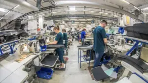 Se închide o fabrică importantă din România. Peste 1.000 de oameni vor fi dați afară