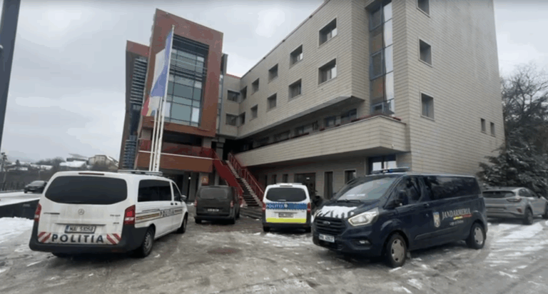 ALARMĂ FALSĂ Bomba de la Hotelul Pleiada s-a fâsâit. Polițiștii îl caută pe cel care a trimis emailul cu amenințare