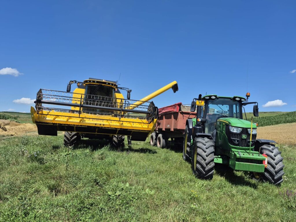  Te ajută sau nu facultatea să te dezvolți în domeniul agricol? Povestea Denisei, absolventă a USV Iași, și a fermei familiei ei | FOTO