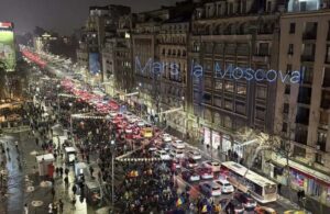 Persoana care a proiectat mesajul „Marş la Moscova” în timpul protestului AUR, amendată