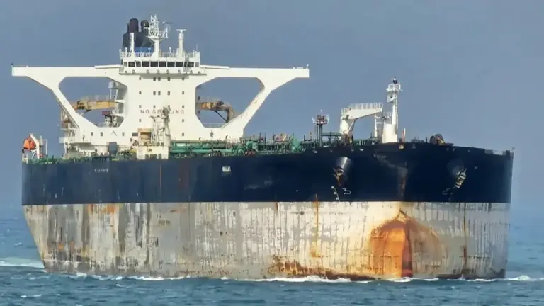 Armata americană a confiscat un petrolier rusesc. L-au vânat două săptămâni