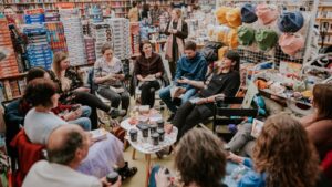„Silent Reading Party” adună pasionații de cărți la Cărturești Mall Moldova