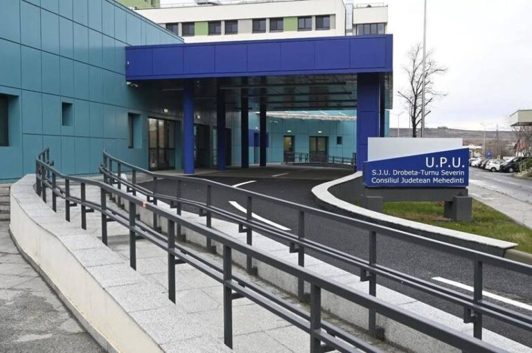 O tânără din Mehedinţi a acuzat medicii de la Spitalul Judeţean Drobeta-Turnu Severin că au lăsat-o să aştepte două ore în Urgențe. Cum se apără reprezentanţii unităţii sanitare