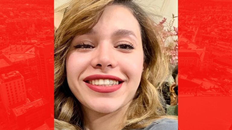 O studentă a fost ucisă în timpul protestelor antiguvernamentale din Iran. A fost împuşcată în cap „de la distanţă mică”