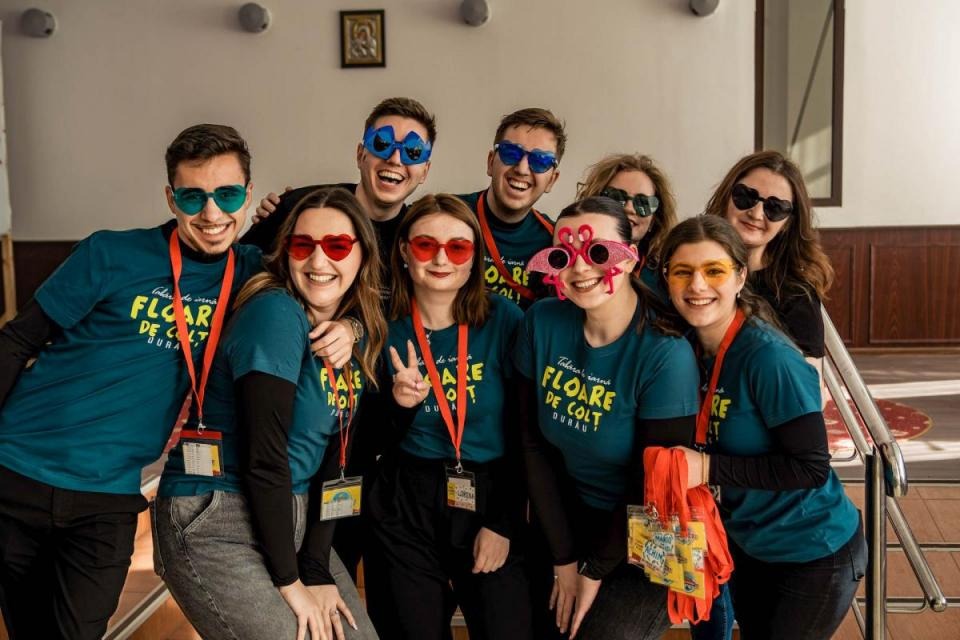  Tabăra de iarnă „Floare de Colț” Durău 2026, organizată de Arhiepiscopia Iașilor: locuri disponibile pentru copii și tineri în luna februarie. Cât costă