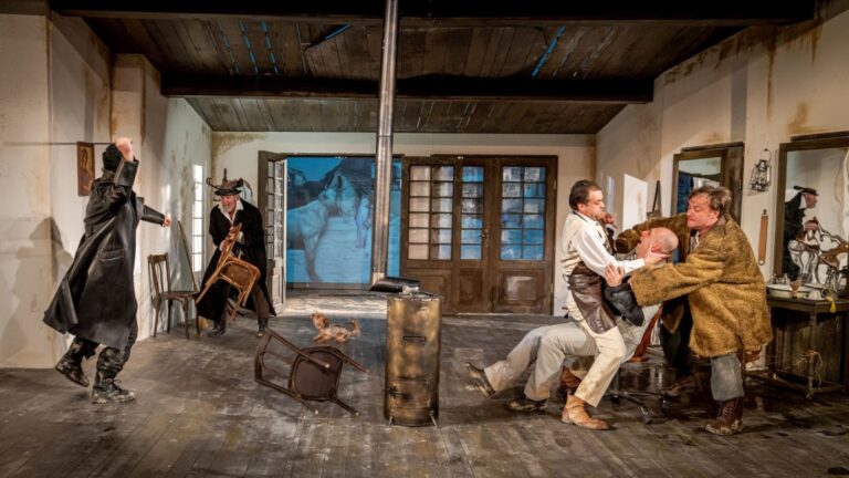 Caragiale, omagiat la Teatrul Național din Iași de Ziua Culturii Naționale