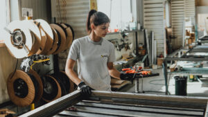 Facturi mai mici, confort mai mare. Cum ferestrele și ușile eficiente energetic reduc costurile de încălzire și răcire