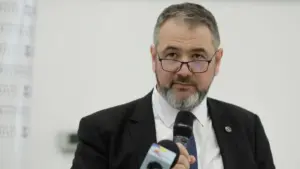 Consilier prezidențial despre liderul suveraniștilor: „La nivel ideatic e un abur”