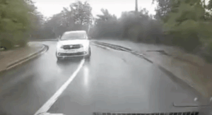 VIDEO | Inconștiență totală în Copou. Un nou șofer era cât pe ce să provoace o tragedie