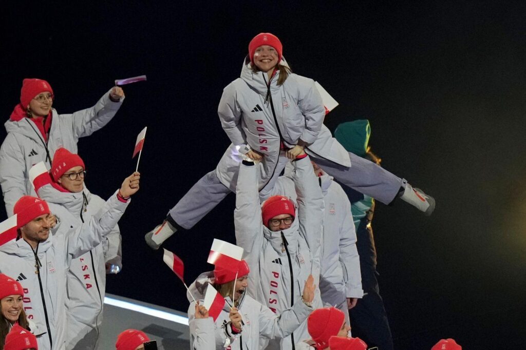  Tânăra din Iași care a creat gecile de la ceremonia de deschidere a Jocurilor Olimpice a făcut și costumele digitale din jocul Minecraft. Cum a ajuns Ilinca Lungu să lucreze pentru adidas și Mojang Studios
