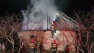 Incendiu la o locuință din județul Iași. Misiune în dinamică FOTO