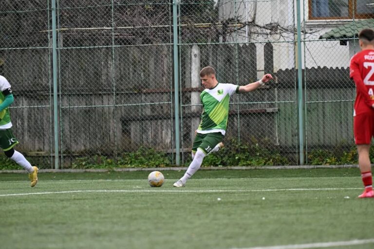 FOTBAL Meci de fotbal astăzi de la ora 15 în Copou, duel cu secuii mâine la Miroslava