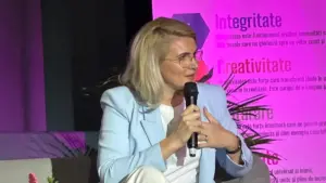 Surse: Fosta consilieră pe economie a lui Boc, Andreea Paul, favorită să preia Ministerul Educației