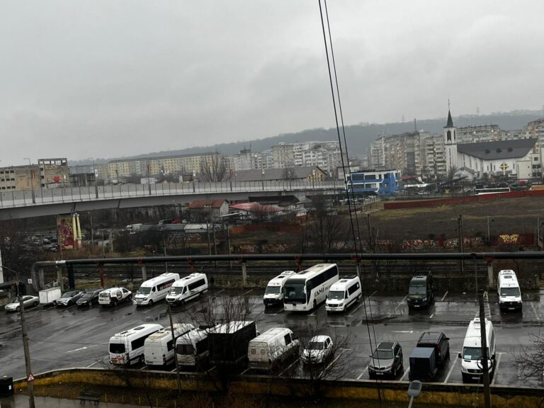 Biserică pe locul parcării din Moara de Foc: Primăria Iași a emis certificatele de urbanism. Va fi biserica noii Parohii „Sfântul Dionisie Exiguul”