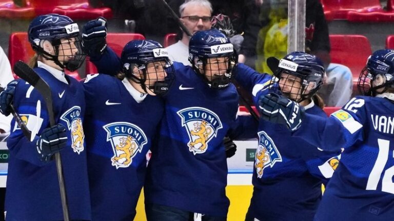 Jocurile Olimpice de Iarnă: Echipa finlandeză de hochei, afectată de un virus. Meciul împotriva Canadei a fost amânat