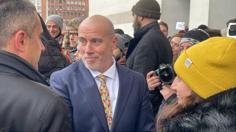 Ministrul Culturii retrage proiectul privind normarea muncii artiștilor, după protestele actorilor