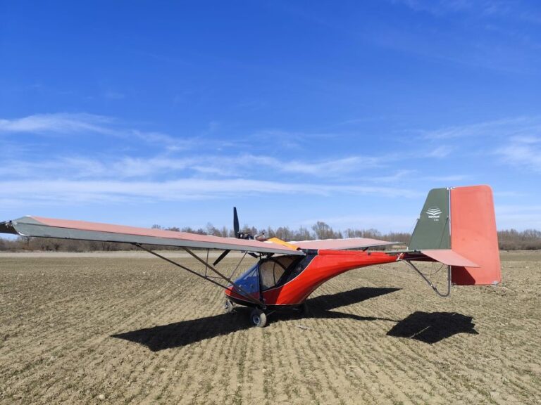 Un ucrainean a intrat în România cu un aparat de zbor de mici dimensiuni / Este cercetat penal