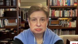 Rusia o desemnează pe strănepoata liderului sovietic Hruşciov drept „agent străin”: „Când Stalin este în ascensiune, Hruşciov este în declin”