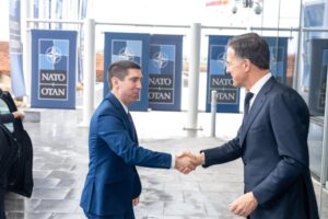 Mark Rutte l-a primit la sediul NATO pe ministrul de externe de la Chișinău: „Admir cu adevărat ceea ce face Moldova”